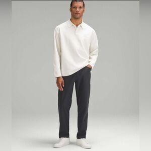 Lululemon ABC Relaxed-Fit 5 Pocket Pant 32" *Warpstreme
Obsidian Size 30